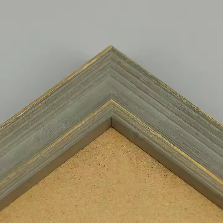 Solid Pine Color 4x6 Photo Frame Fashionable 5x7 Wall Decor Tabletop Display Customizable Natural Wood Picture Frame for Home