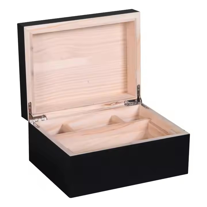 FSC&BSCI Rustic Pine Storage Promotional Reusable Eco Friendly Wooden Stash Box with Lock