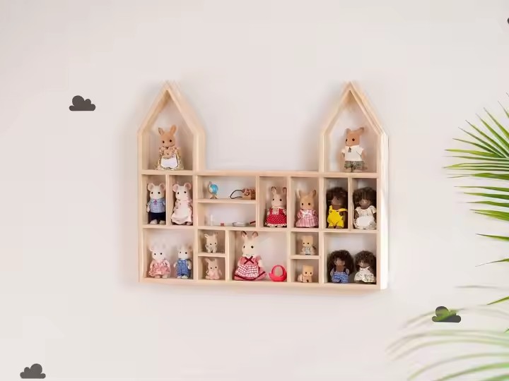 FSC BSCI Customized Handmade Wall Mounted Wooden Critters House Display Castle Shelf